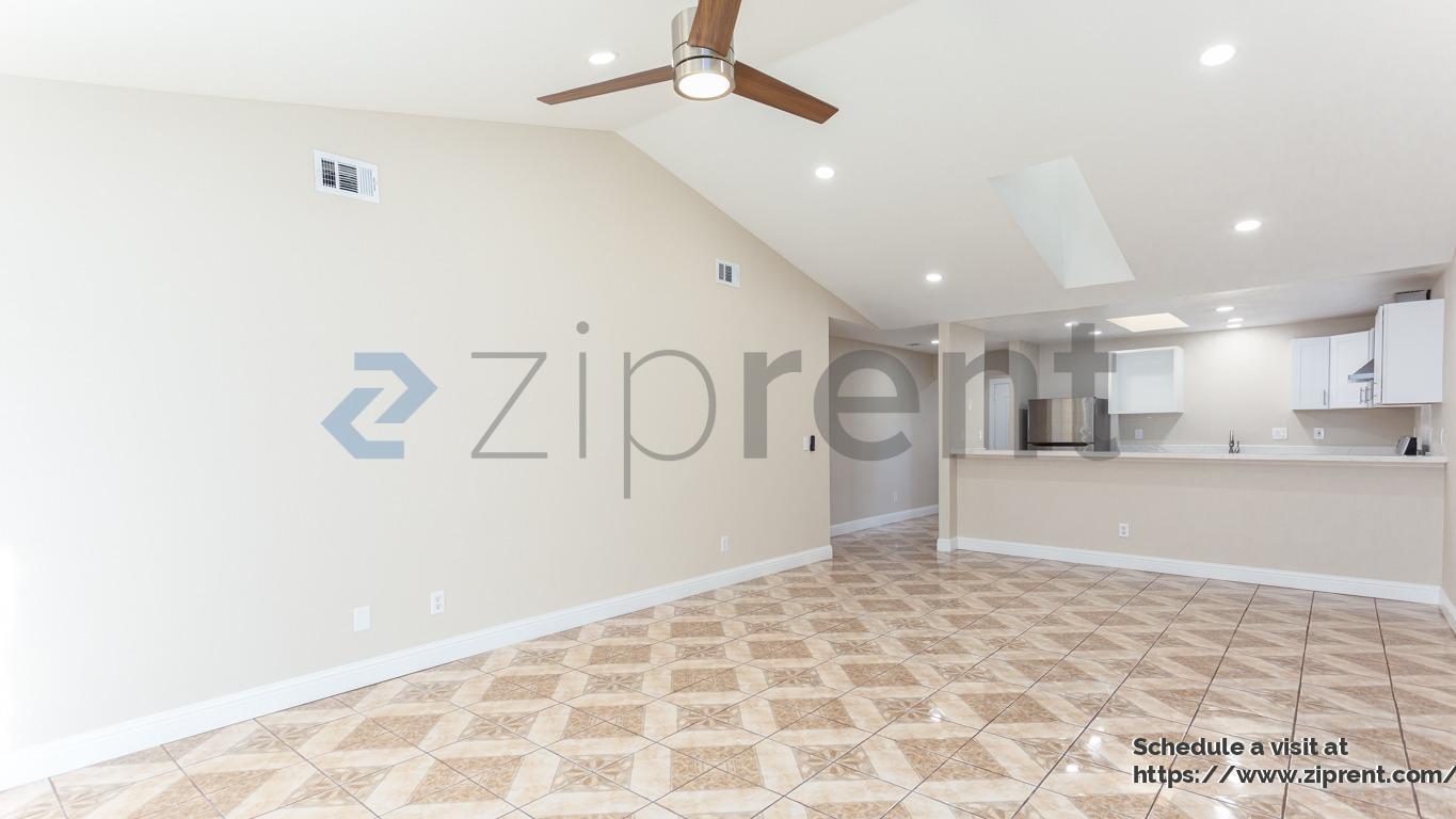 Building Photo - 391 Cll Cabezal