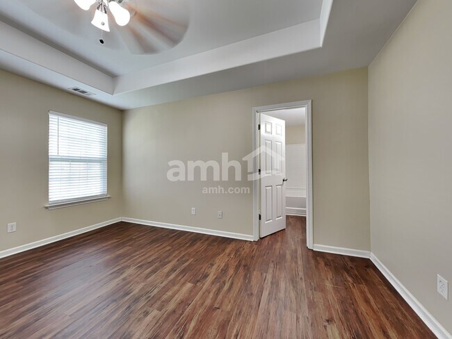 Building Photo - 406 Flint Dr