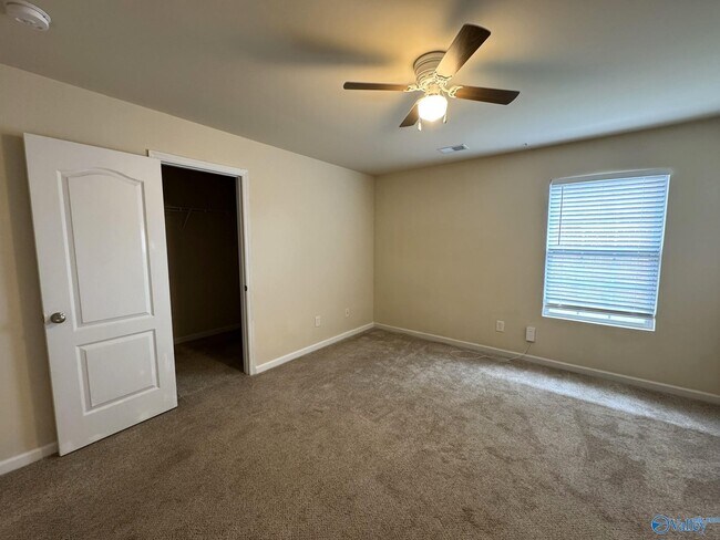 Building Photo - 219 Ivyleaf Dr