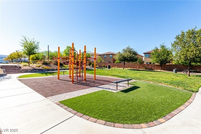Building Photo - 5344 Bocopa St