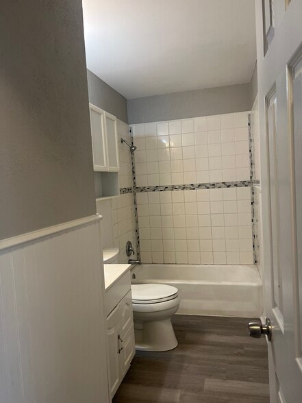 Building Photo - 4212 Garland St