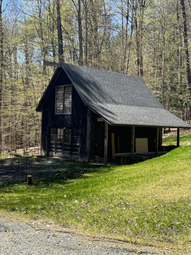 Building Photo - 4-Bedroom 3-Bath House in Quechee