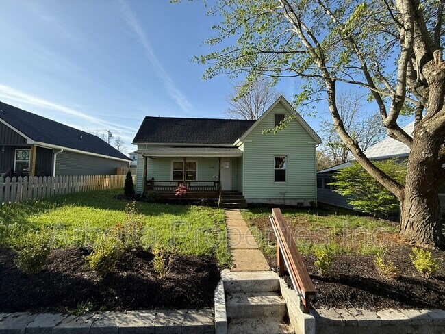 Building Photo - 829 Hamilton St