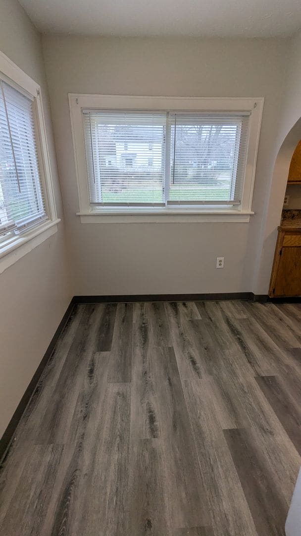 Building Photo - Charming 3-bedroom, 1-bathroom home located in the vibrant city of Akron