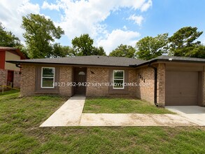Building Photo - 8314 Hamlet St