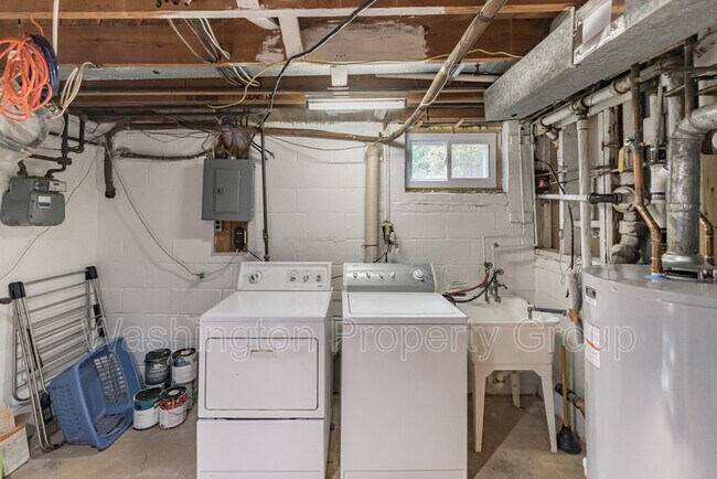 Building Photo - 4232 Linden St