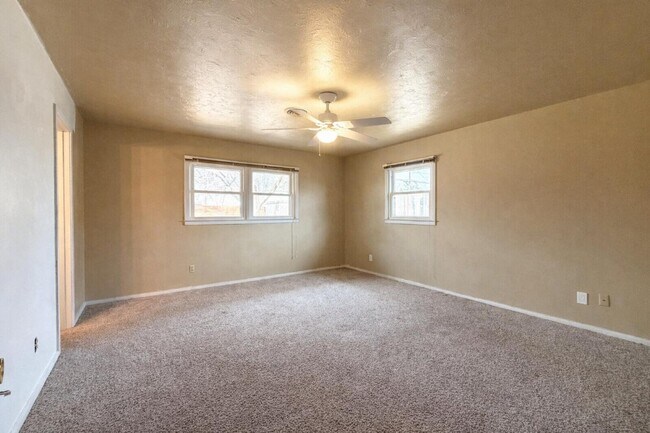 Building Photo - 3414 57th St