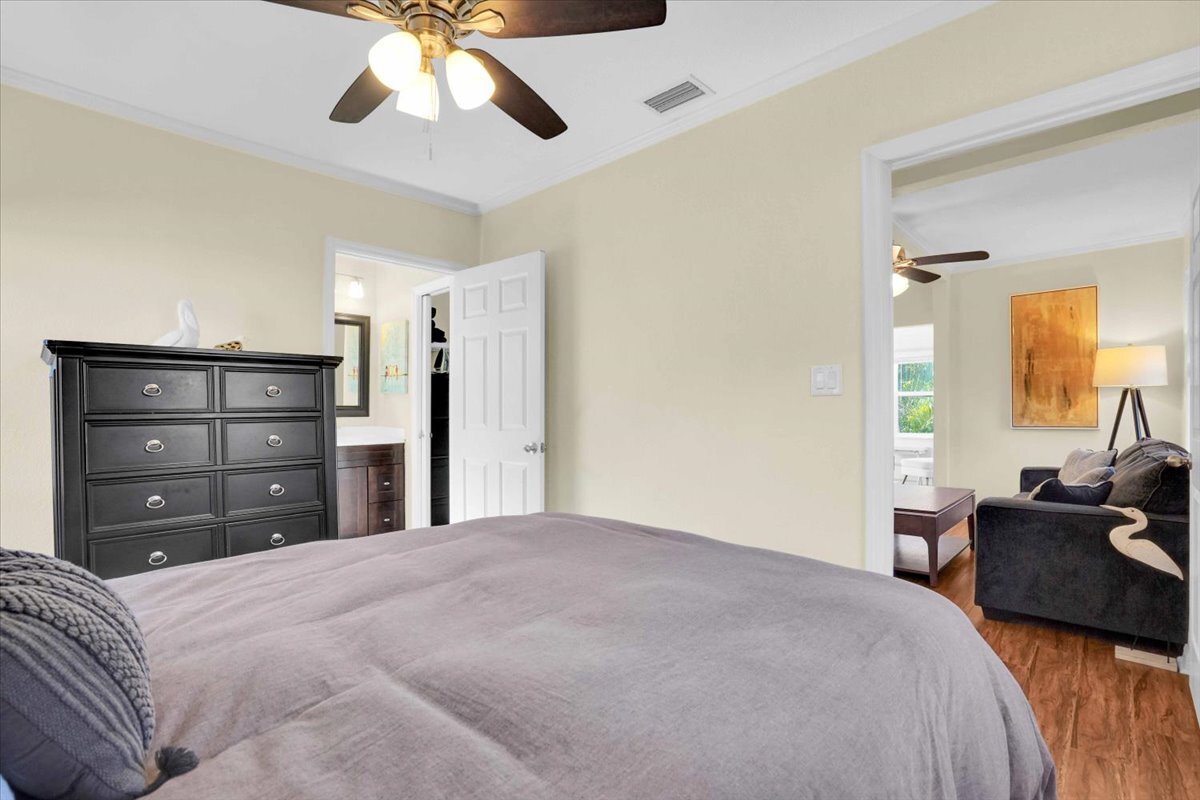 Building Photo - 537 6th St N