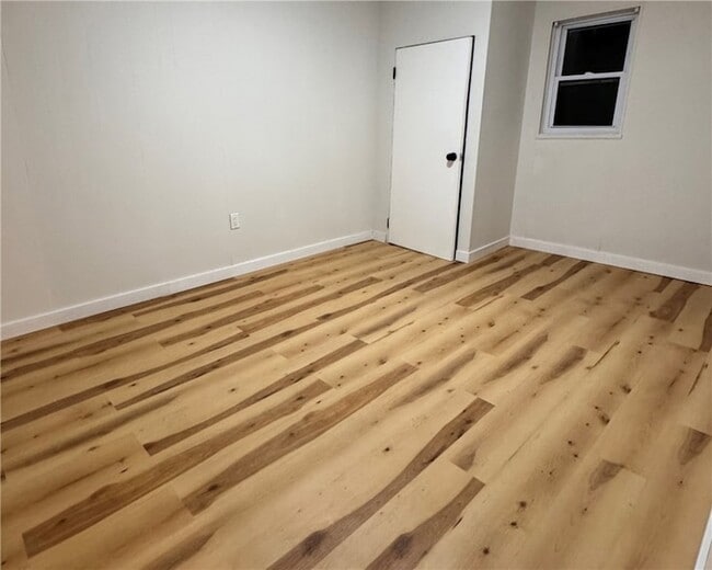 Building Photo - 1332 Goettmann St