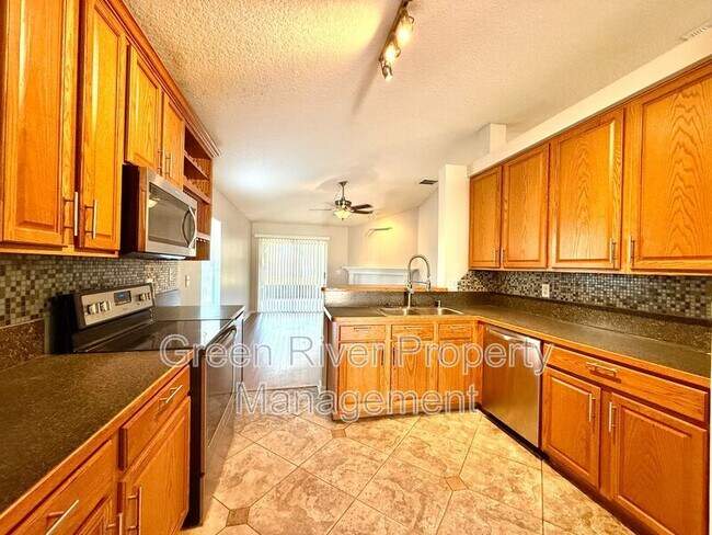 Building Photo - 1701 Covington Ln