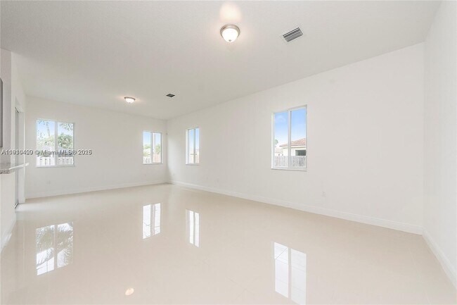 Building Photo - 9341 SW 174th St