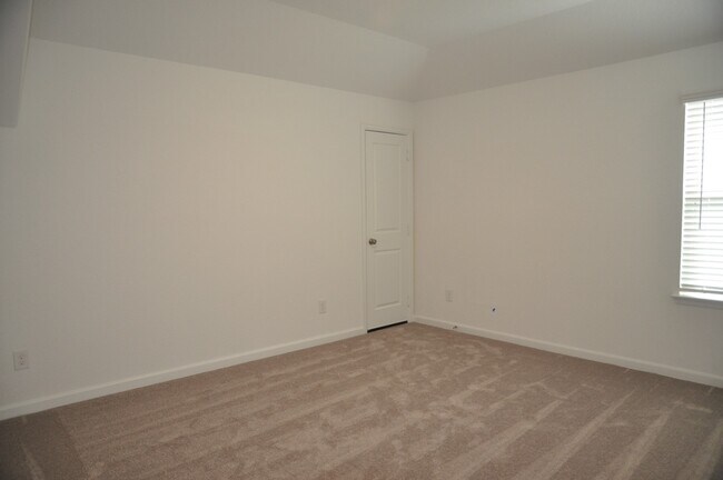 Building Photo - 32327 Melbrooke Dr