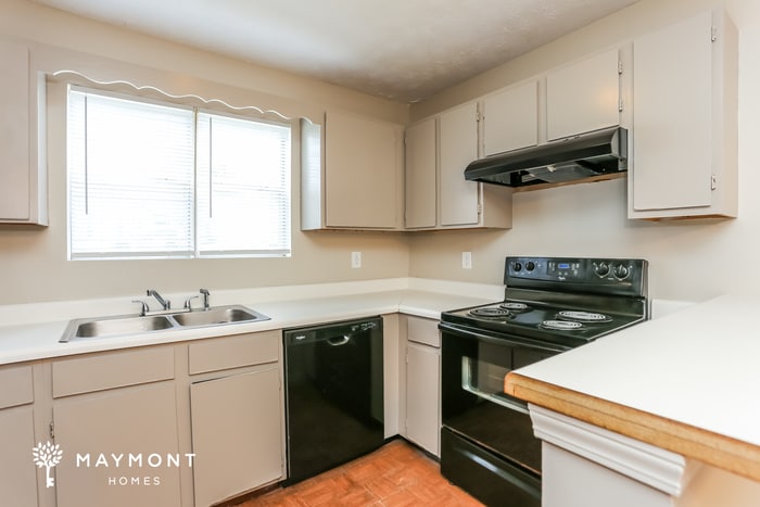 Building Photo - 151 Marian's Way