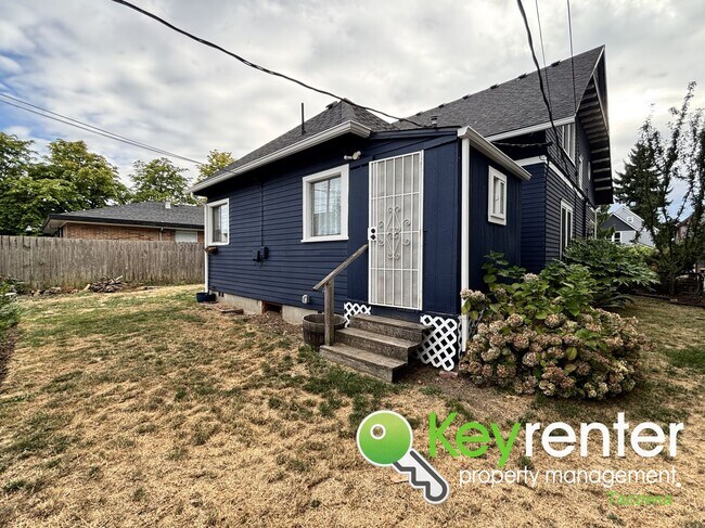 Building Photo - Unique 3-Bedroom Tacoma Home with Fenced Y...
