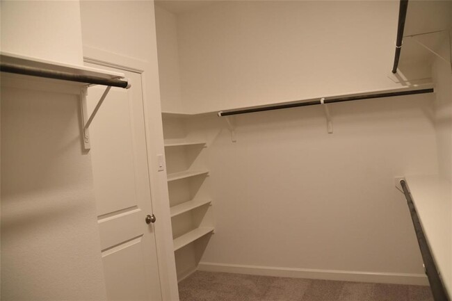 Building Photo - 11107 Bluewater Lagoon Cir
