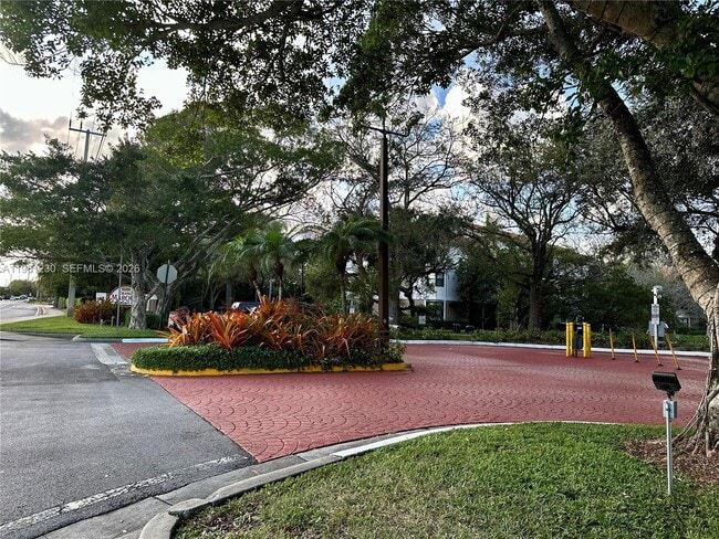 Building Photo - 10135 W Sunrise Blvd