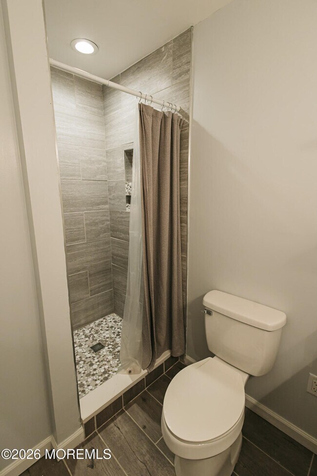 Building Photo - 1601 Alpine Trail