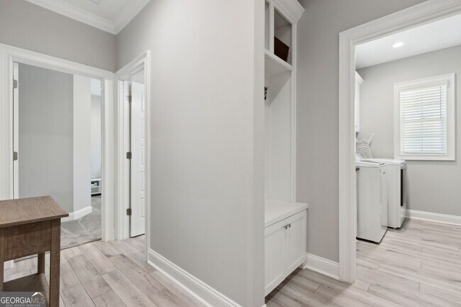 Building Photo - 204 Riley Hunter Dr