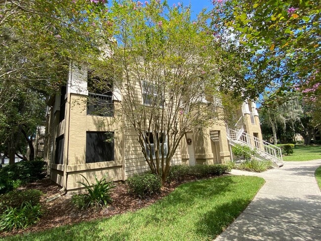 Building Photo - 11 Arbor Club Dr