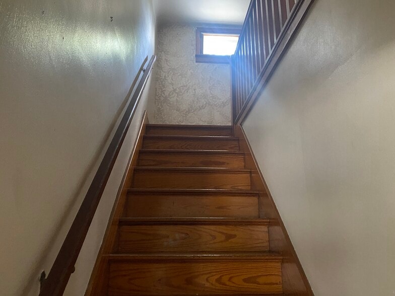 Access to bonus room - 228 North Court St.