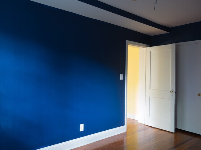 Building Photo - 8007 Garland Ave