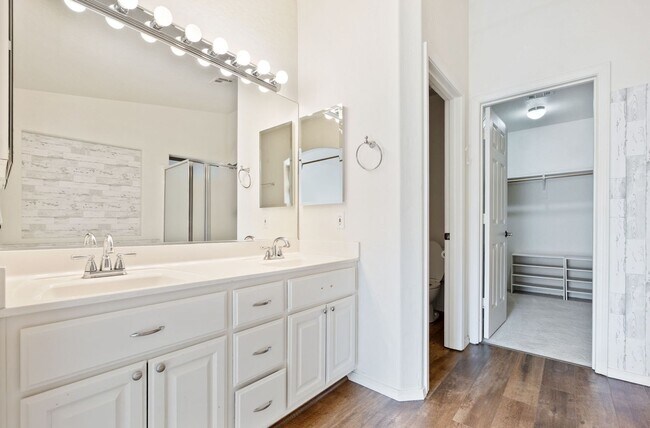 Building Photo - Charming 3 Bedroom + Bonus Room in Eagle R...