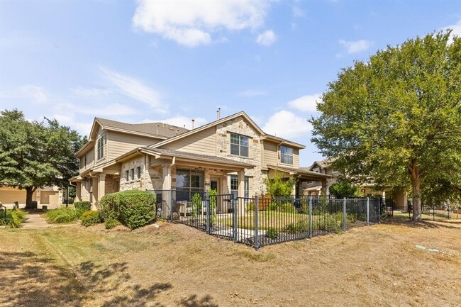 Building Photo - 9201 Brodie Ln