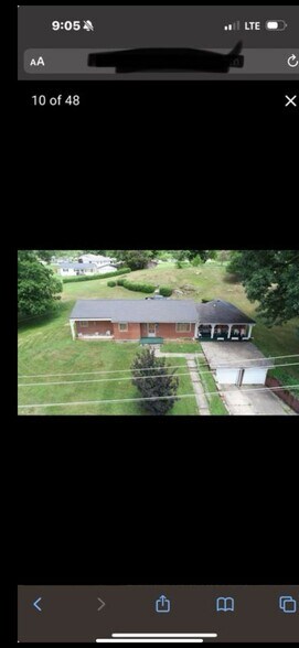 Building Photo - 598 Brown Ave