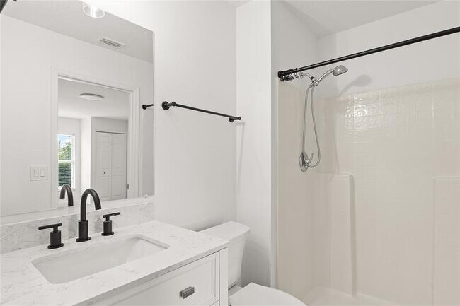 Building Photo - 5947 Ridge Lake Cir