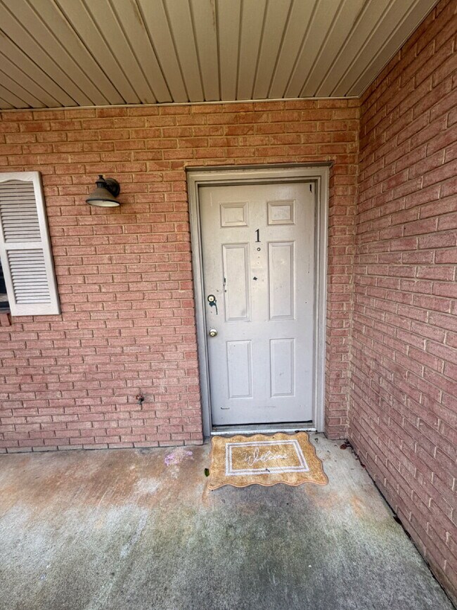 Building Photo - 1133 Fortner St
