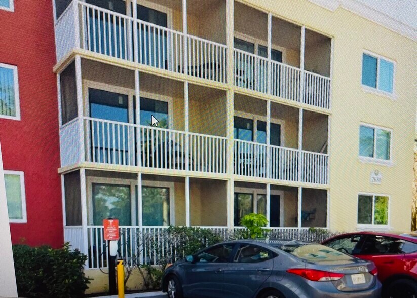 Building Photo - 2630 Coconut Bay Ln