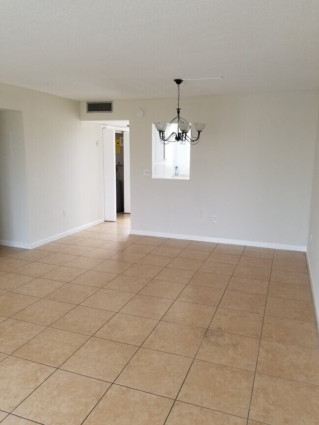 Building Photo - 3030 Marcos Dr