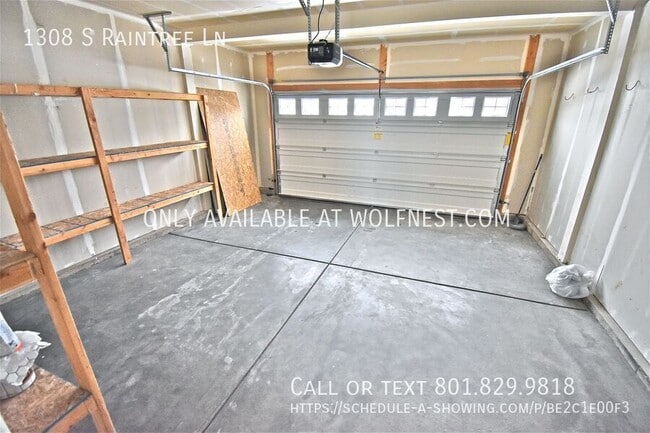 Building Photo - 1308 S Raintree Ln