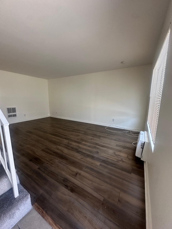 Building Photo - 8533 Rose St