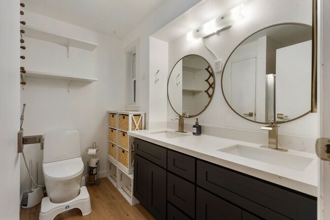 Building Photo - Newly Renovated Bothell Home Sitting on 1 Acre of Land!