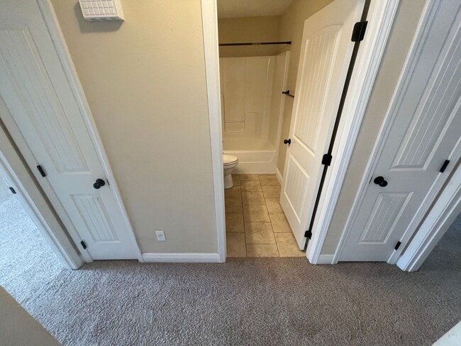 Building Photo - Navarre - Holley By the Sea - 4 Bedrooms, 2 Bathrooms - office space potential