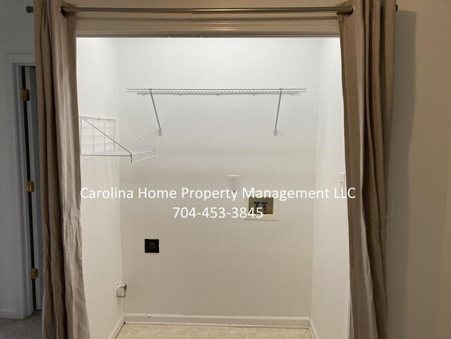 Building Photo - 7487 Pilot Cove Ct