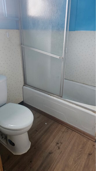 Building Photo - 1614 Oak St