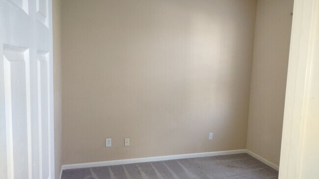Building Photo - 8450 Crystal Walk Cir