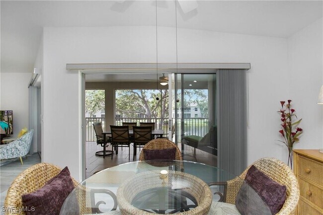 Building Photo - 700 Diamond Cir