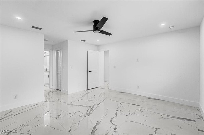 Building Photo - 1829 NW 24th Ave