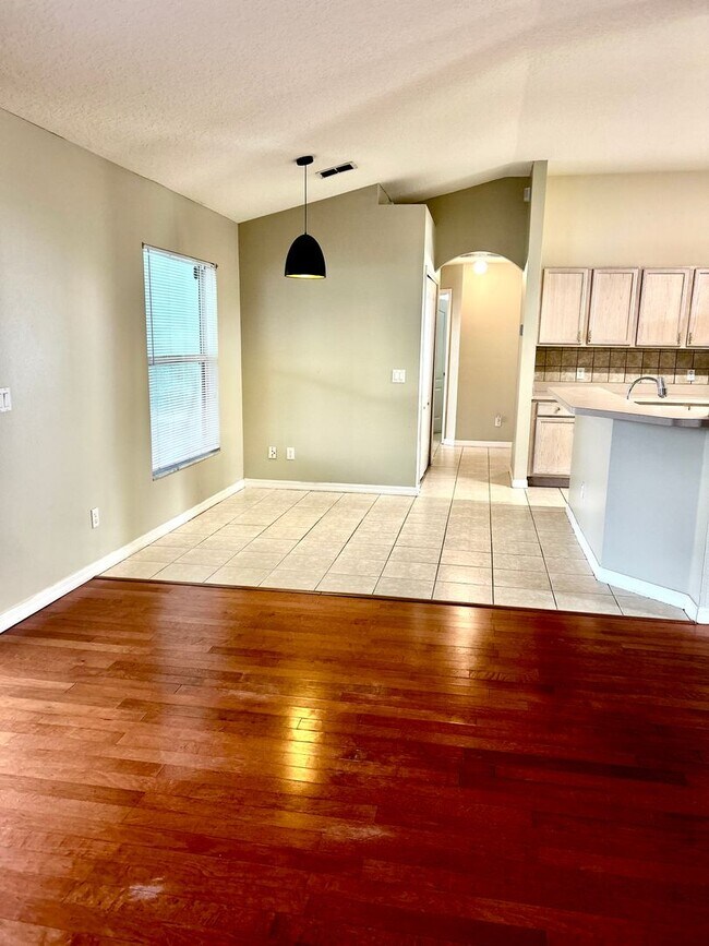Building Photo - 4 BEDROOM - GATED TWIN LAKES SUBDIVISION -...