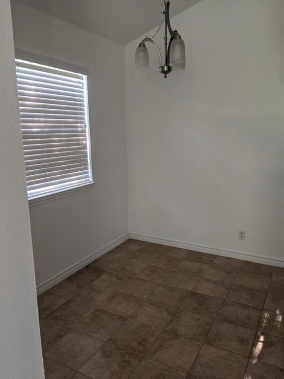 Building Photo - 1601 Faro Dr