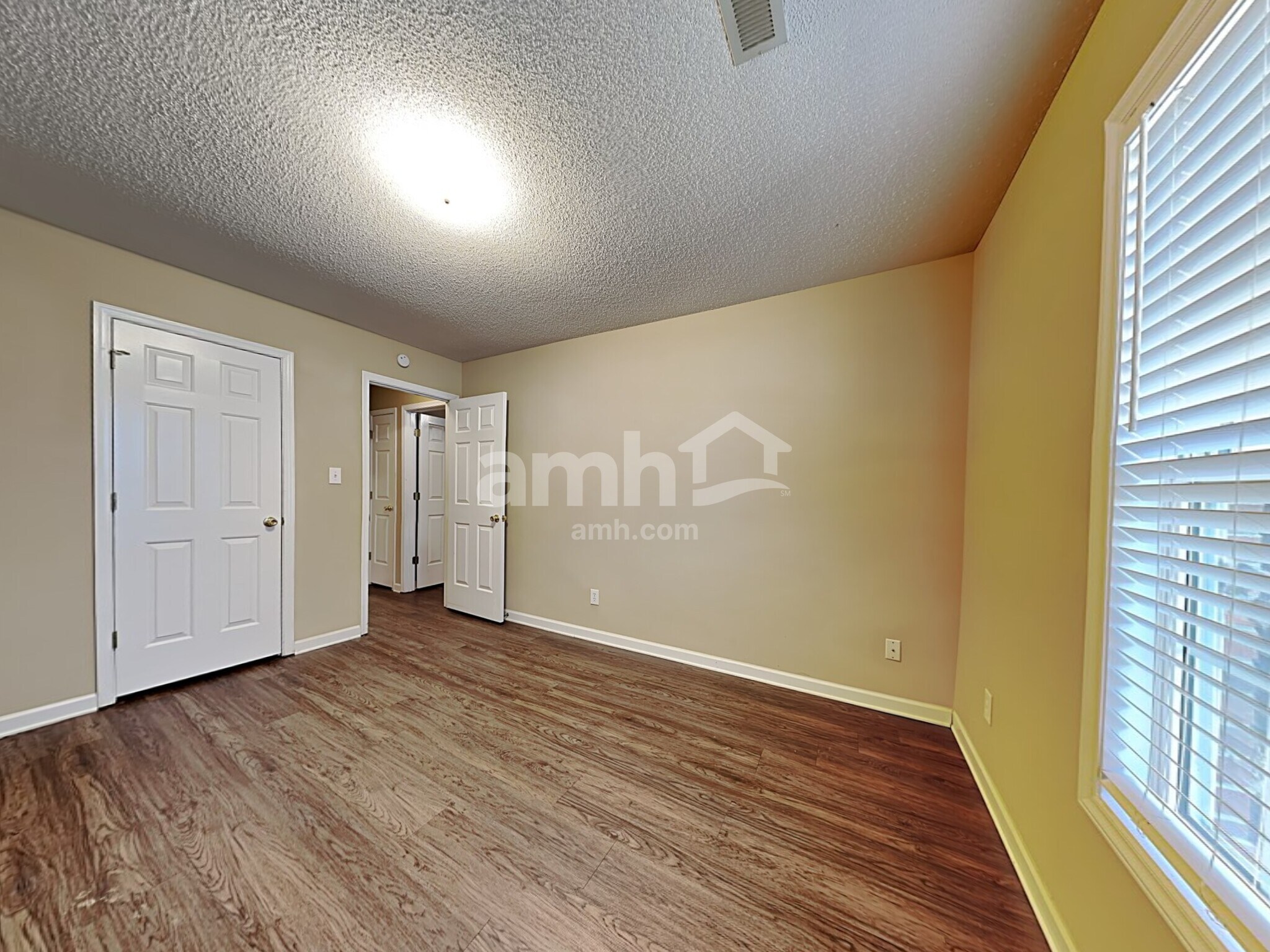 Building Photo - 1732 Ammons Dr