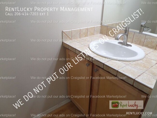 Building Photo - 111 203rd St SE