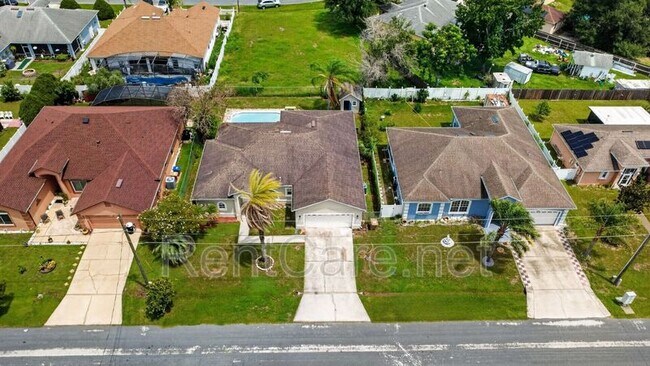 Building Photo - 121 Aurelia Ct