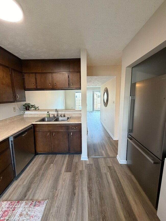 Building Photo - 4615 Dow Ct