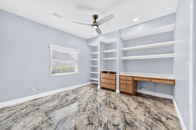 Building Photo - 975 Wildwood Dr