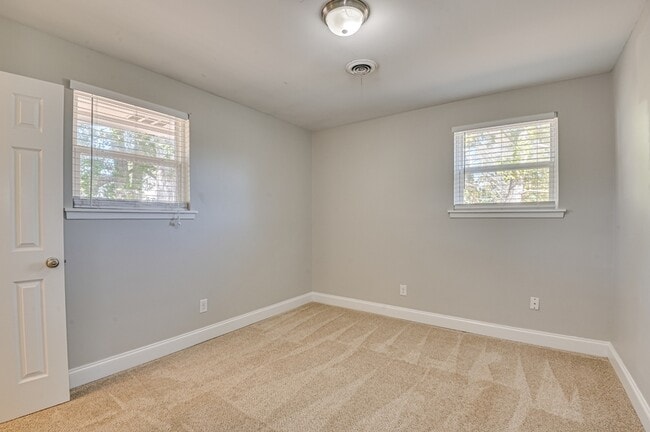 Building Photo - 3423 Cannongate Dr