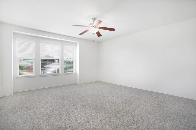 Building Photo - 166 Meadow Grove Dr